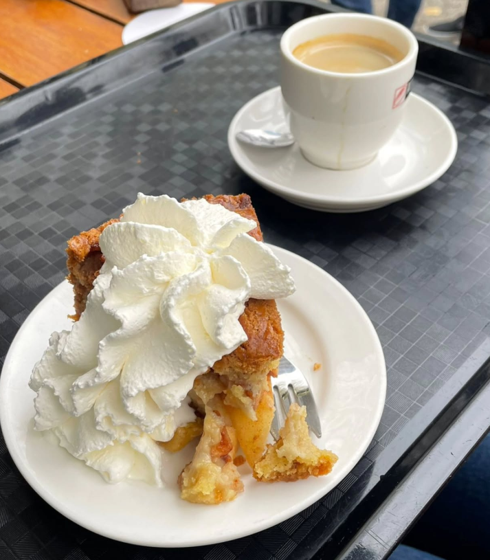 Rijksmuseum, library, and apple pie