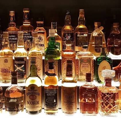 whisky and gin in Edinburgh scotland